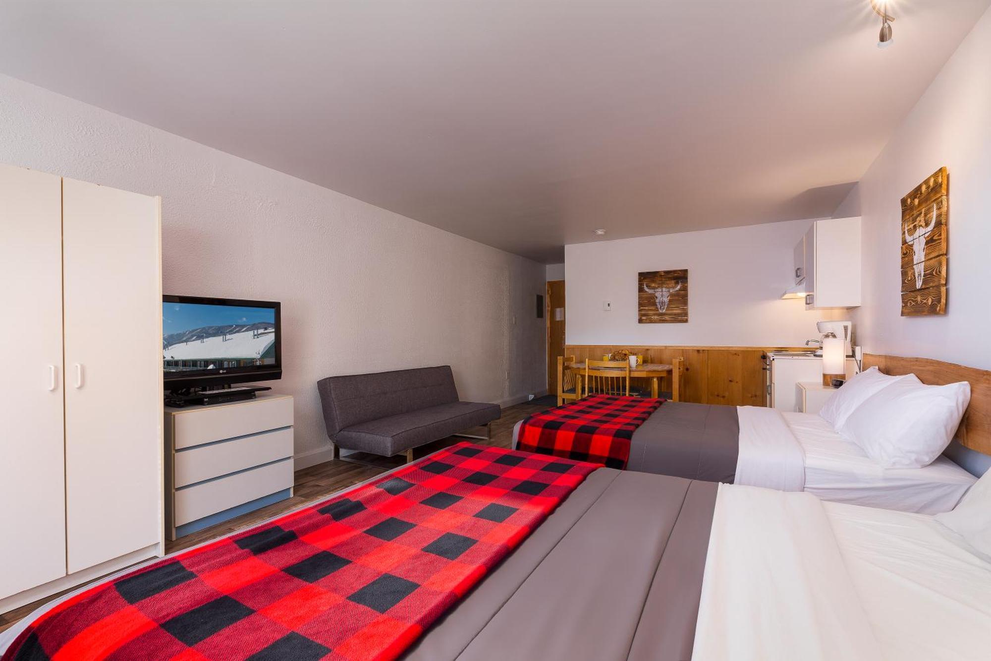 Complexe Les Neiges Hotel Beaupré Екстериор снимка