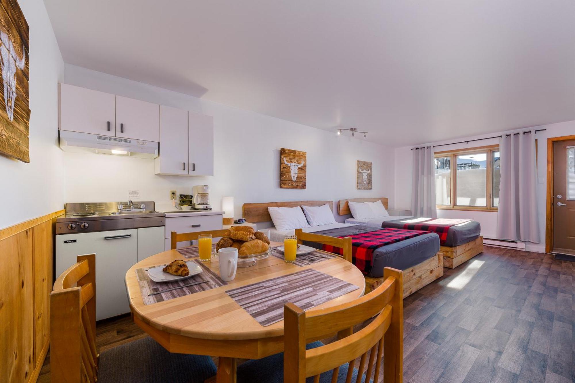 Complexe Les Neiges Hotel Beaupré Екстериор снимка